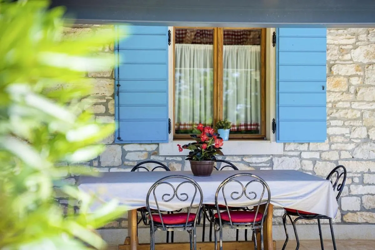 Picanci In Bibici Svetvincenat Holiday home