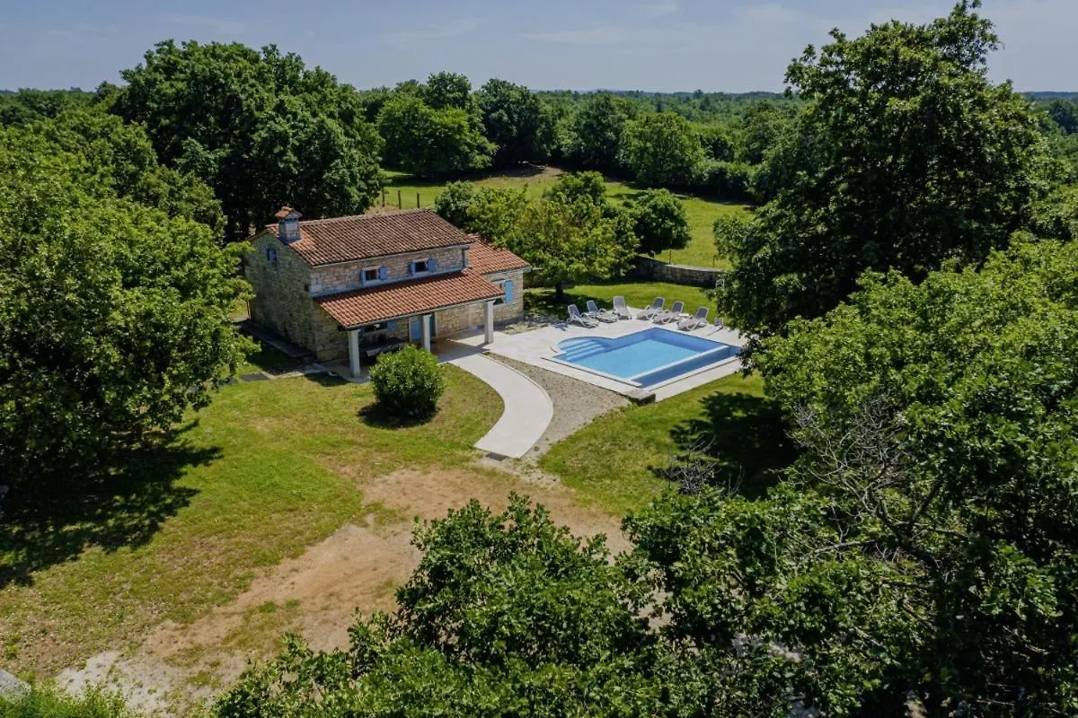 Holiday home Picanci In Bibici Svetvincenat
